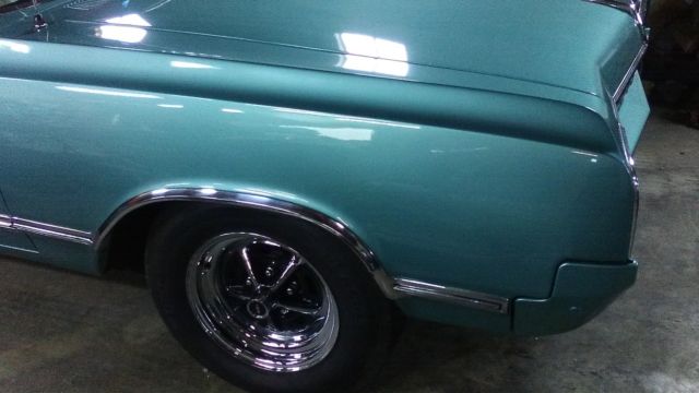 1965 Oldsmobile 442 - photo 2