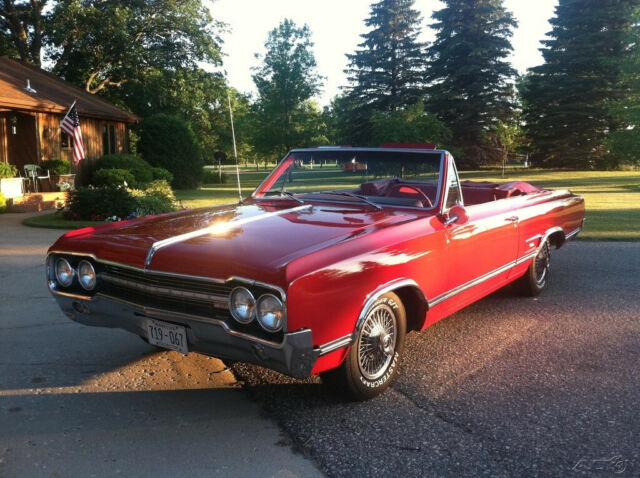 1965 Oldsmobile 442 Convertible - photo 9