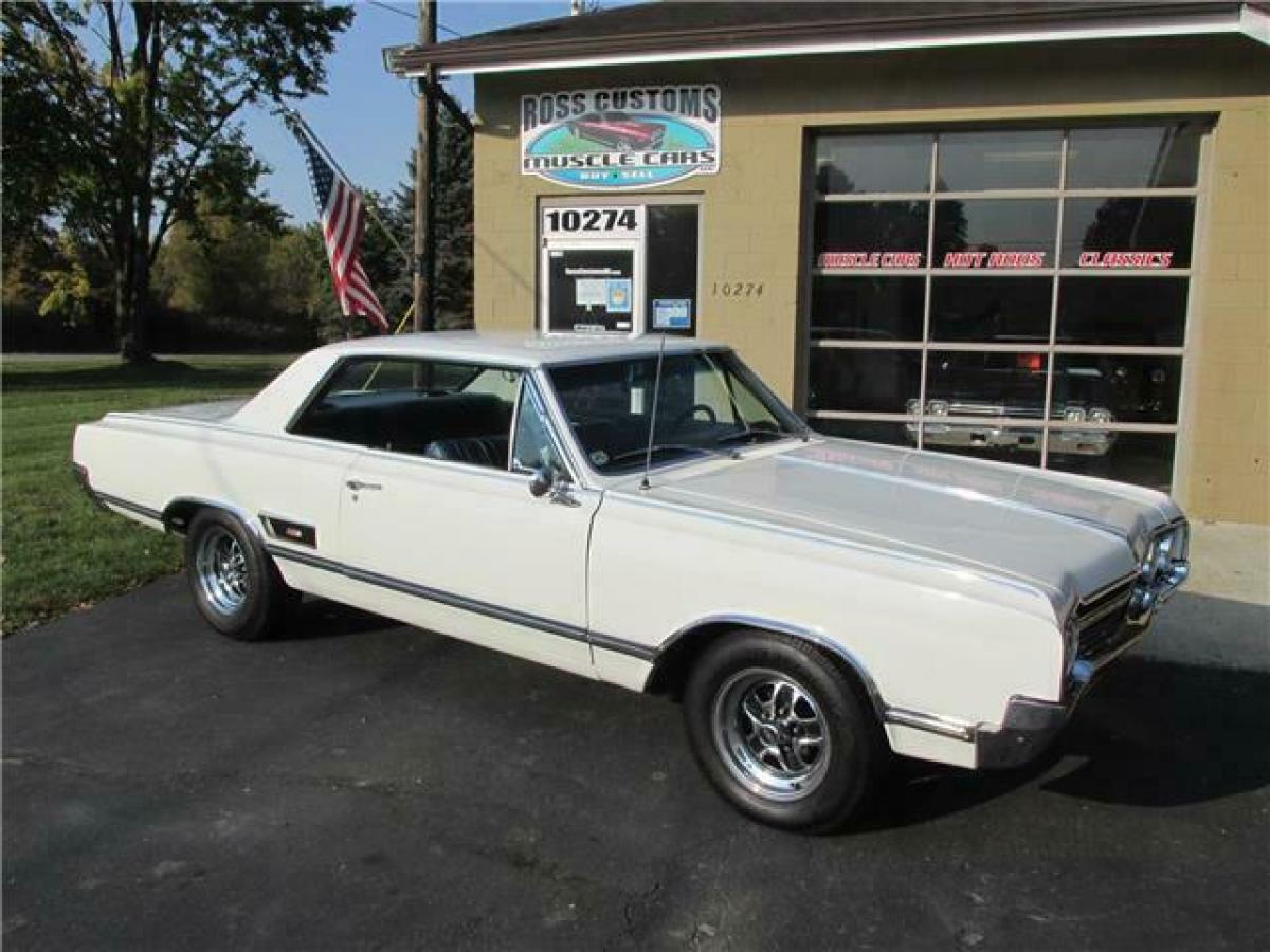 1965 Oldsmobile Cutlass 422 1965 Oldsmobile Cutlass 442