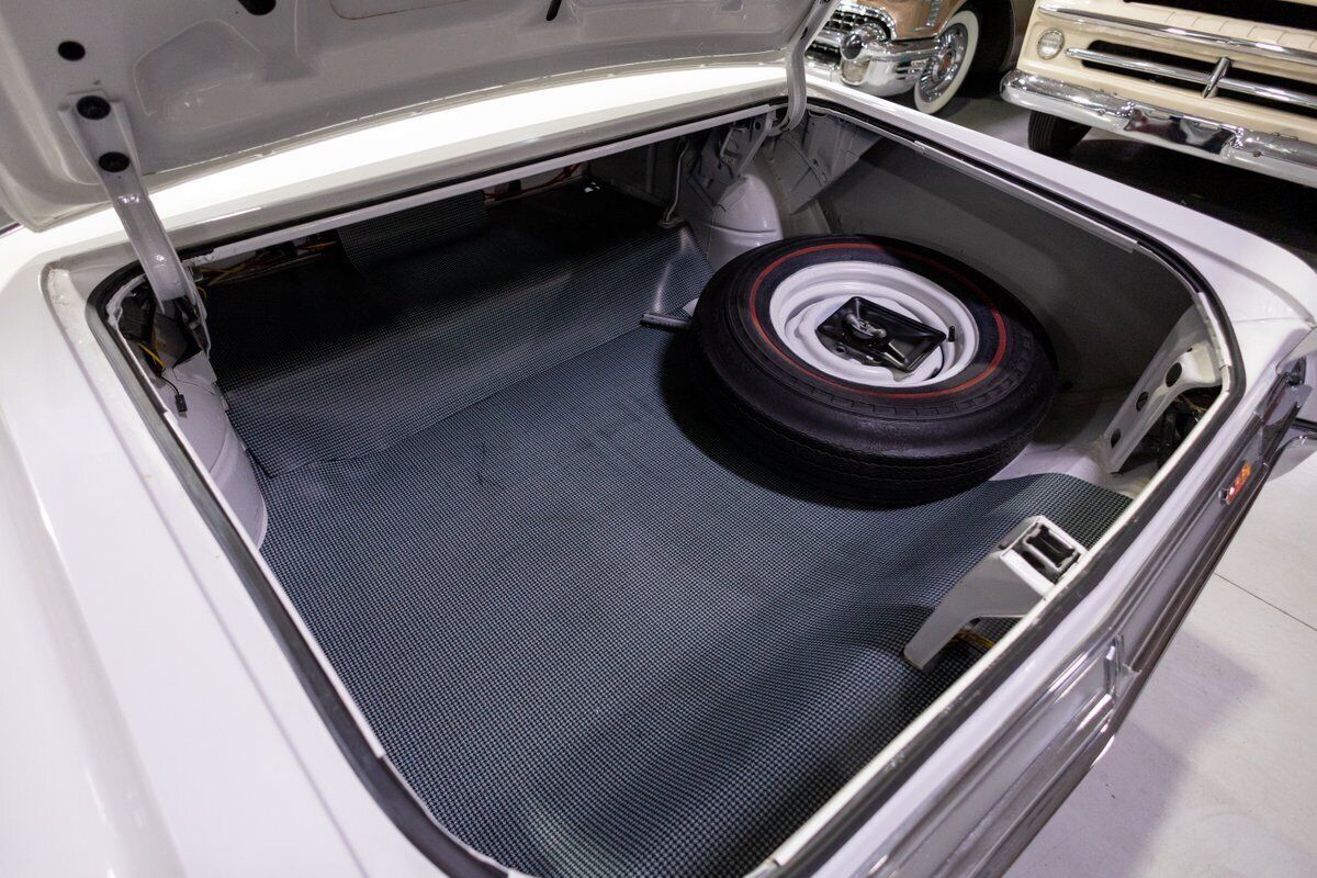 1965 Oldsmobile Cutlass 442 Convertible - photo 2
