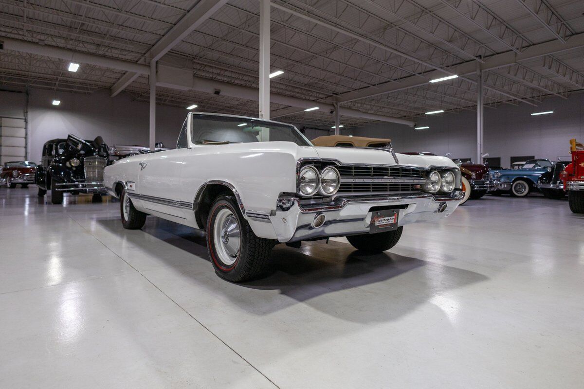 1965 Oldsmobile Cutlass 442 Convertible - photo 7