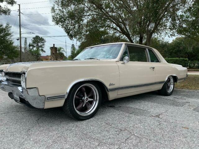 1965 Oldsmobile Cutlass - photo 3