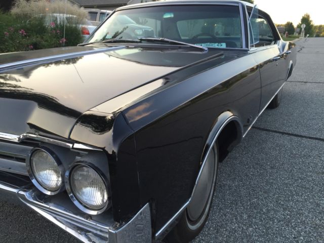 1965 Oldsmobile Eighty-Eight Holiday Hardtop - photo 2