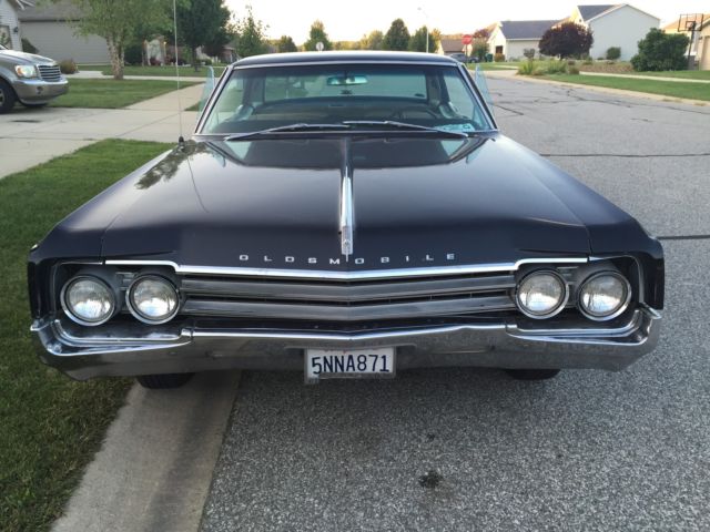 1965 Oldsmobile Eighty-Eight Holiday Hardtop - photo 3