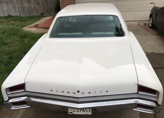 1965 Oldsmobile Eighty-Eight Holiday - photo 9