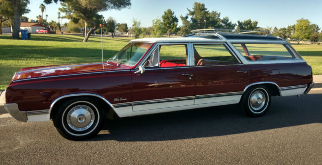 1965 Oldsmobile F85 Vista Cruiser Station Wagon Classic Car Vintage Vehicle 1965 Oldsmobile Vista Cruiser Station Wagon