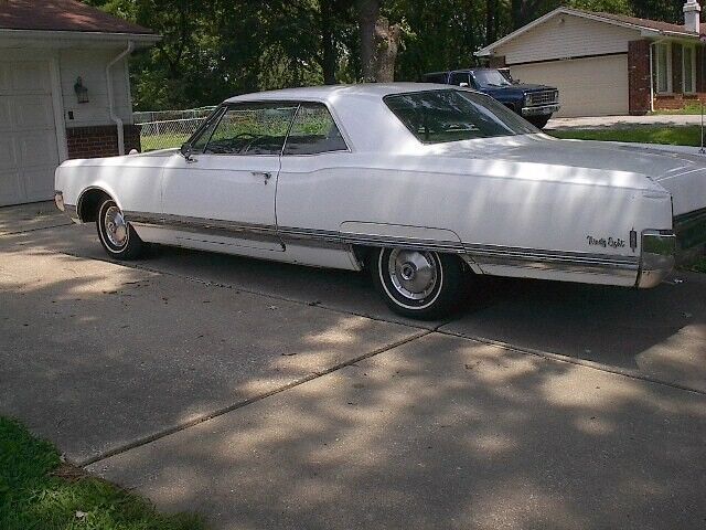 1965 Oldsmobile Ninety-Eight - photo 9