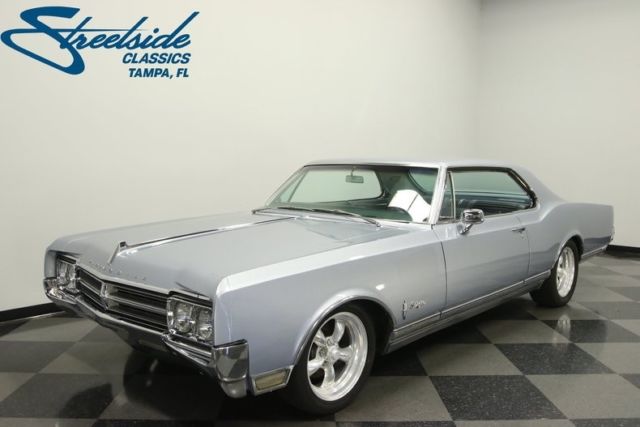 1965 Oldsmobile Starfire 406 Miles Sterling Mist Hardtop 425 V8 3 Speed Automat 1965 Oldsmobile Starfire --