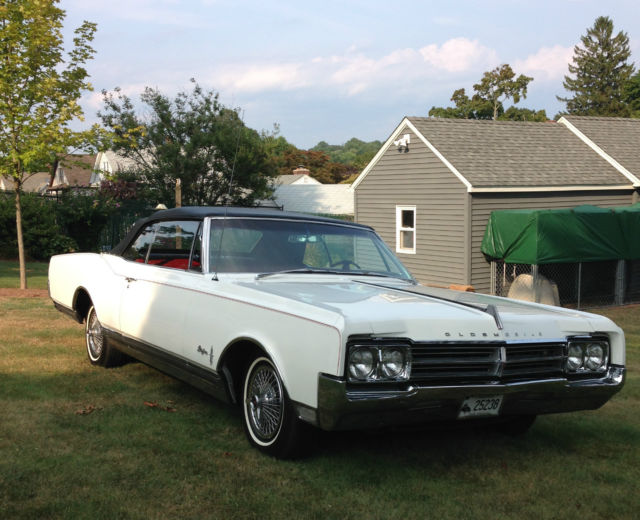 1965 Oldsmobile Starfire - photo 2