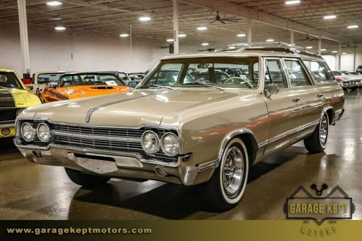 1965 Oldsmobile Vista Cruiser - photo 12