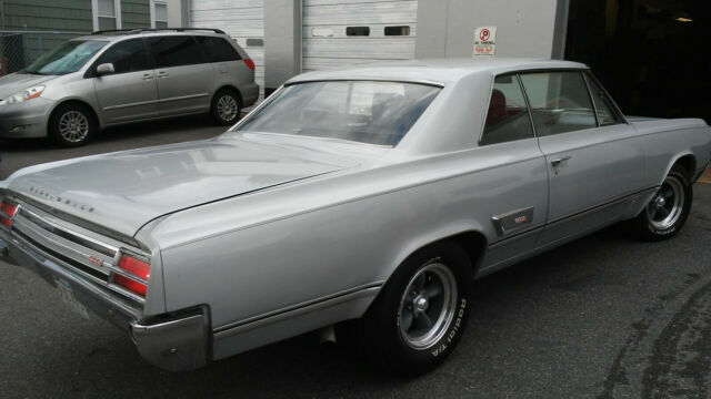 1965 Oldsmobile 442 Holiday coupe - photo 3