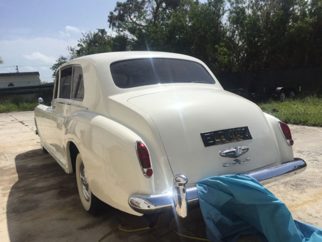 1965 Rolls-Royce Phantom - photo 5