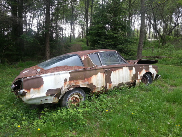 1965 Plymouth Barracuda - photo 2