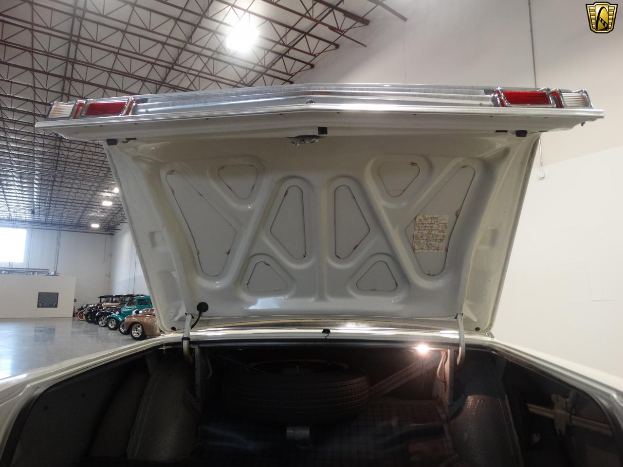 1965 Plymouth Fury III - photo 10