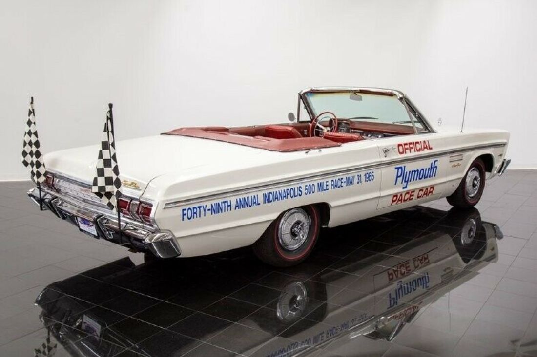 1965 Plymouth Fury Convertible Pace Car - photo 4