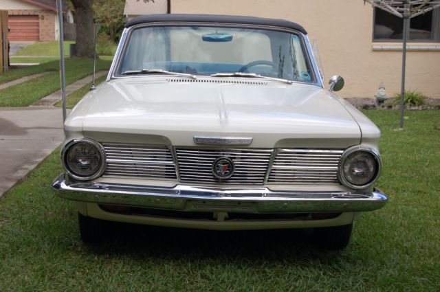 1965 Plymouth Valiant - photo 2