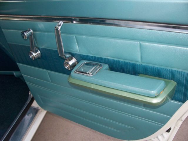 1965 Plymouth Valiant 4 Door - photo 8