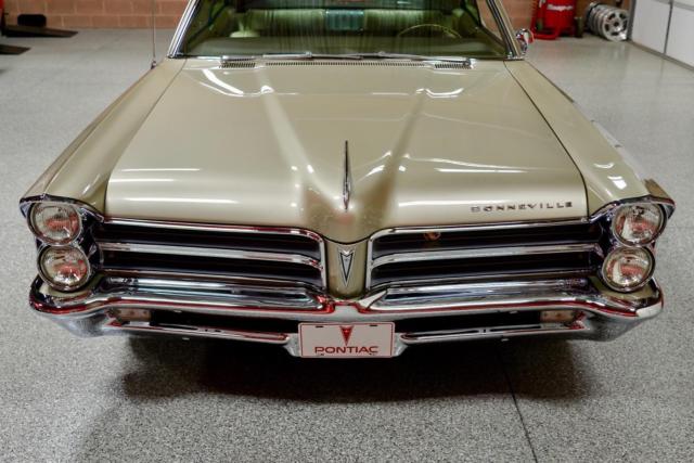1965 Pontiac Bonneville 421 Tri-Power Sport Coupe - photo 10