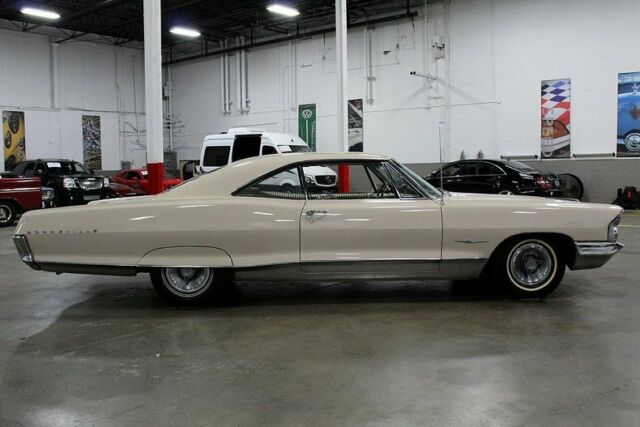 1965 Pontiac Bonneville -- - photo 6