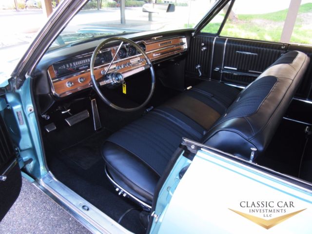 1965 Pontiac Bonneville 4dr HT - photo 5