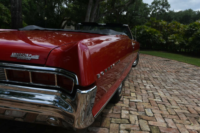 1965 Pontiac Bonneville Convertible - photo 4