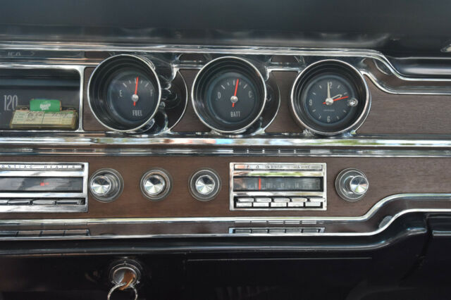 1965 Pontiac Bonneville Convertible - photo 7