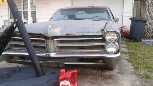 1965 Pontiac Bonneville for parts or restoratio 1965 Pontiac Bonneville