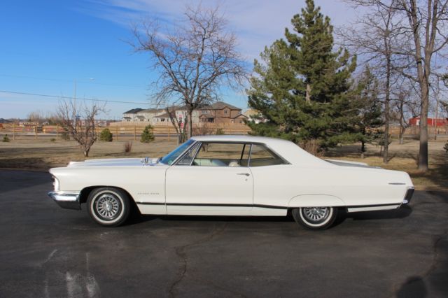 1965 Pontiac Grand Prix - photo 2