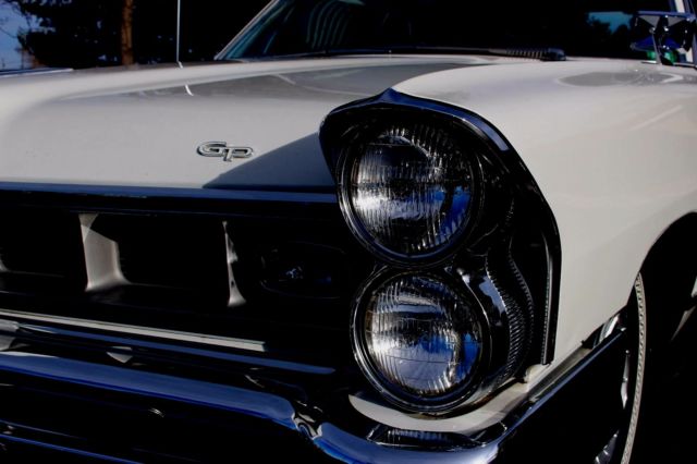 1965 Pontiac Grand Prix - photo 9