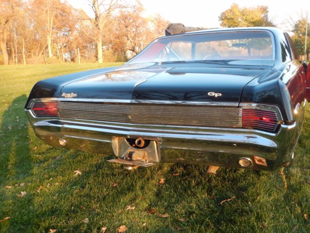 1965 Pontiac Grand Prix 2 door - photo 3