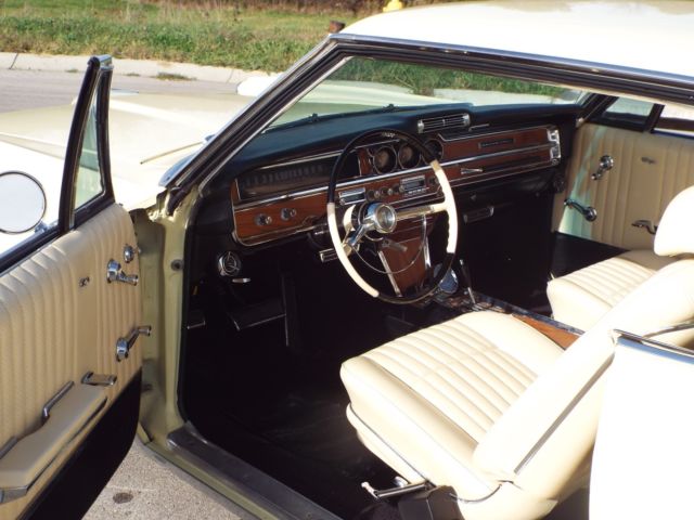 1965 Pontiac Grand Prix - photo 3