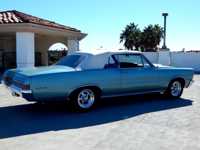 1965 Pontiac GTO 421 Convertible with 4-speed & Tri-power - photo 12