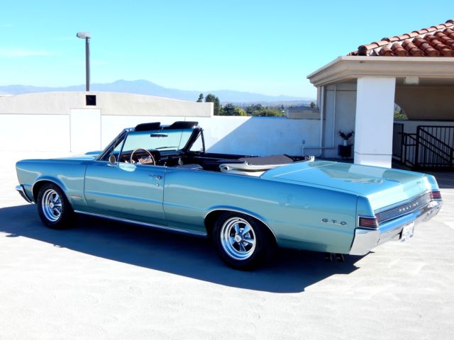 1965 Pontiac GTO 421 Convertible with 4-speed & Tri-power - photo 13
