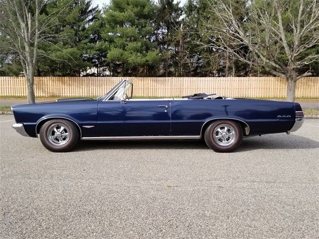 1965 Pontiac GTO Convertible - photo 2