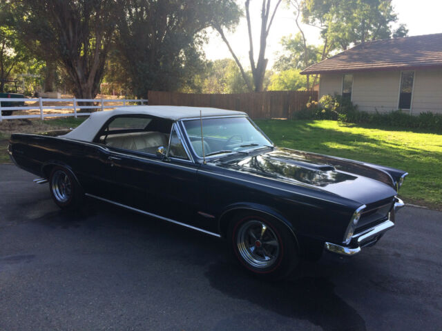 1965 Pontiac GTO Convertible, Geniune GTO, 389, tri-power, 4 speed PHS docs 1965 Pontiac GTO