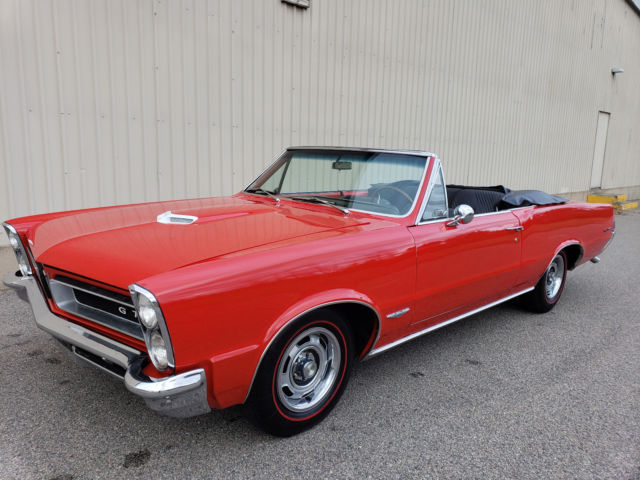 1965 PONTIAC GTO CONVERTIBLE ORIGINAL TRI-POWER 4 SPEED CAR WITH PHS DOCUMENTS 1965 Pontiac GTO REAL DEAL GTO TRI POWER PHS DOCUMENTED