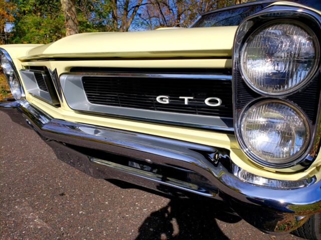 1965 PONTIAC GTO CONVERTIBLE - WS - TRI-POWER - 4 SPEED - A/C - POWER WINDOW CAR 1965 Pontiac GTO CONVERTIBLE - 4 SPEED - A/C - TRI-POWER