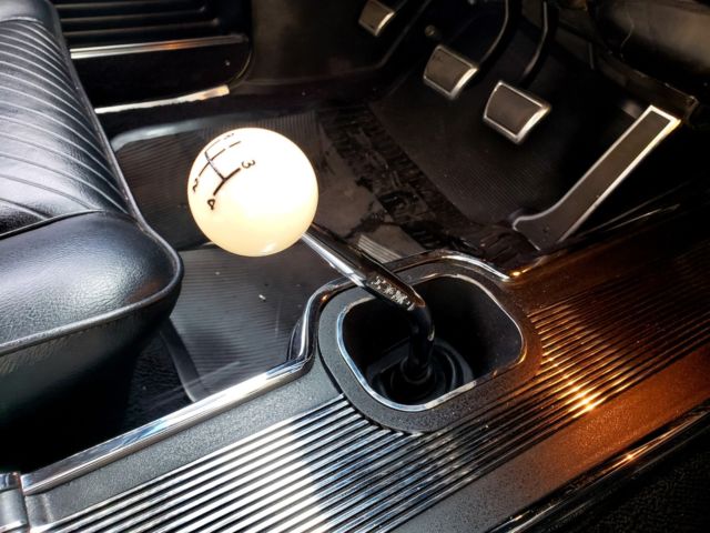 1965 Pontiac GTO CONVERTIBLE - 4 SPEED - A/C - TRI-POWER - photo 8