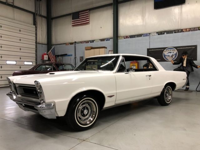 1965 Pontiac GTO -389 ENGINE-4 SPEED-VERY GOOD CONDITION- PHS DOCUM - photo 2