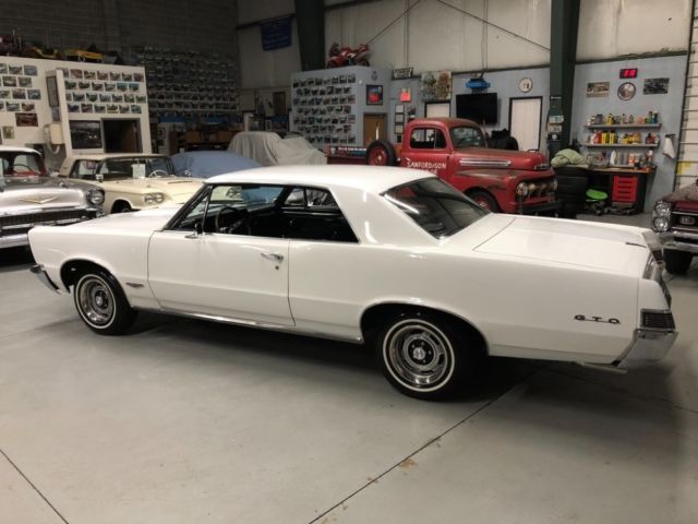 1965 Pontiac GTO -389 ENGINE-4 SPEED-VERY GOOD CONDITION- PHS DOCUM - photo 6