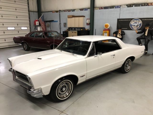 1965 Pontiac GTO -389 ENGINE-4 SPEED-VERY GOOD CONDITION- PHS DOCUM - photo 9