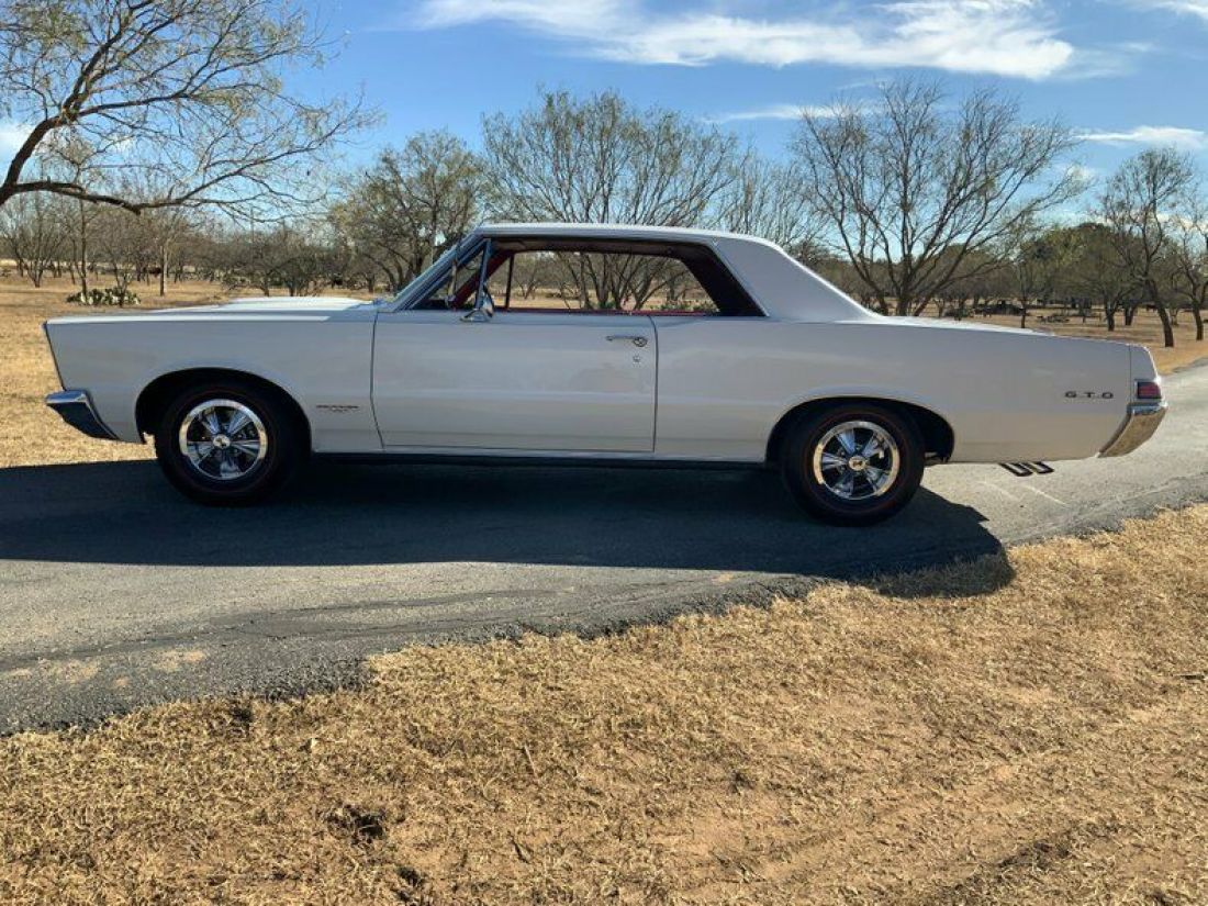1965 Pontiac GTO Hardtop - photo 3