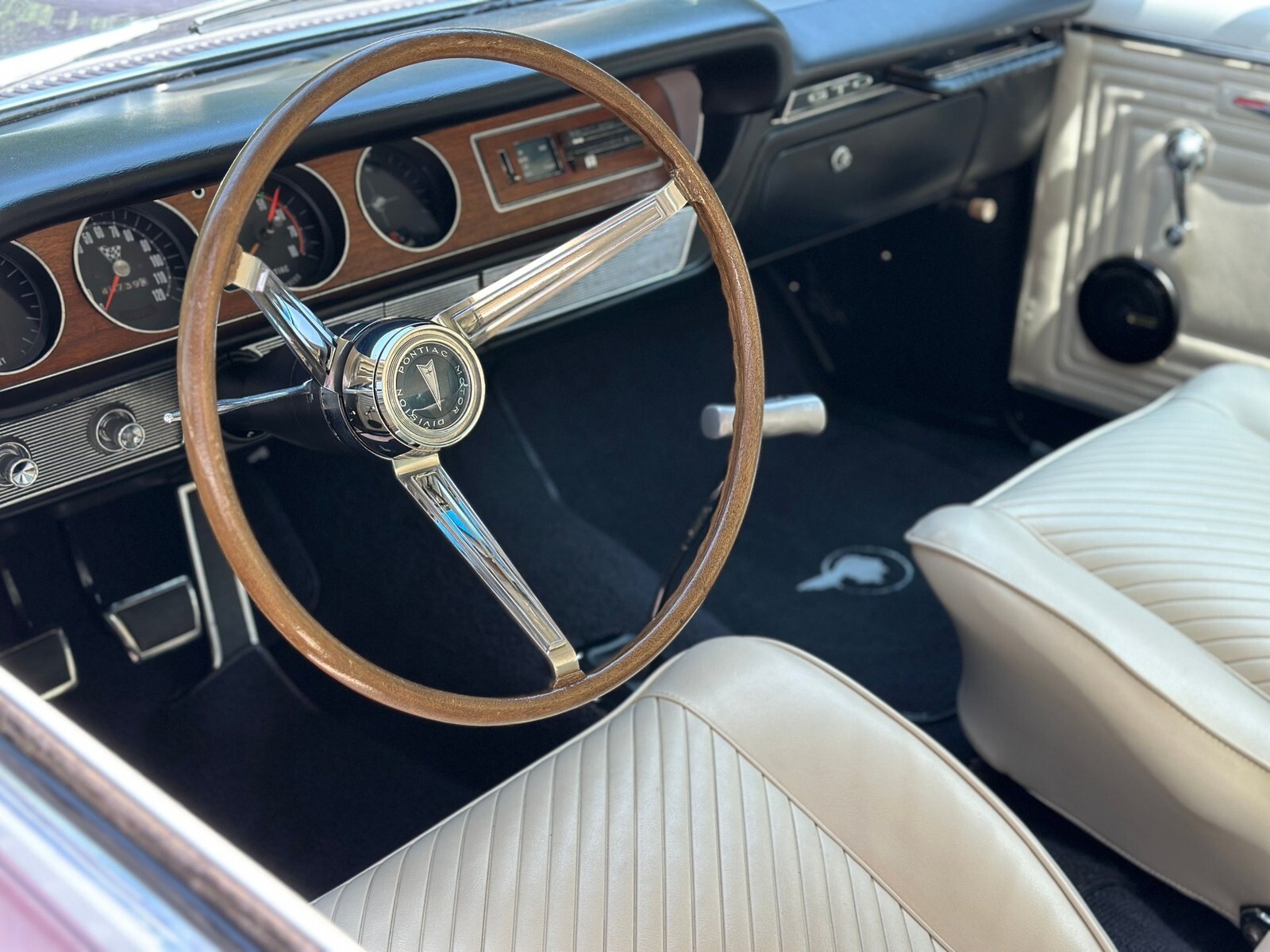 1965 Pontiac GTO Rare Iris Mist Exterior, Parchment Interior, 389 Tri Power 4spd - photo 5