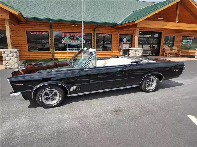 1965 Pontiac Le Mans Convertible