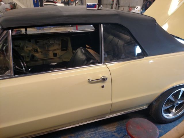 1965 Pontiac GTO Convertlible - photo 3