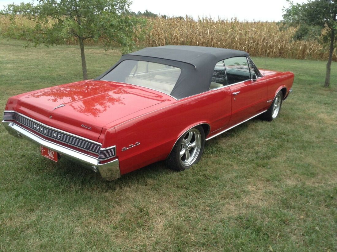 1965 Pontiac GTO Convertible - photo 10