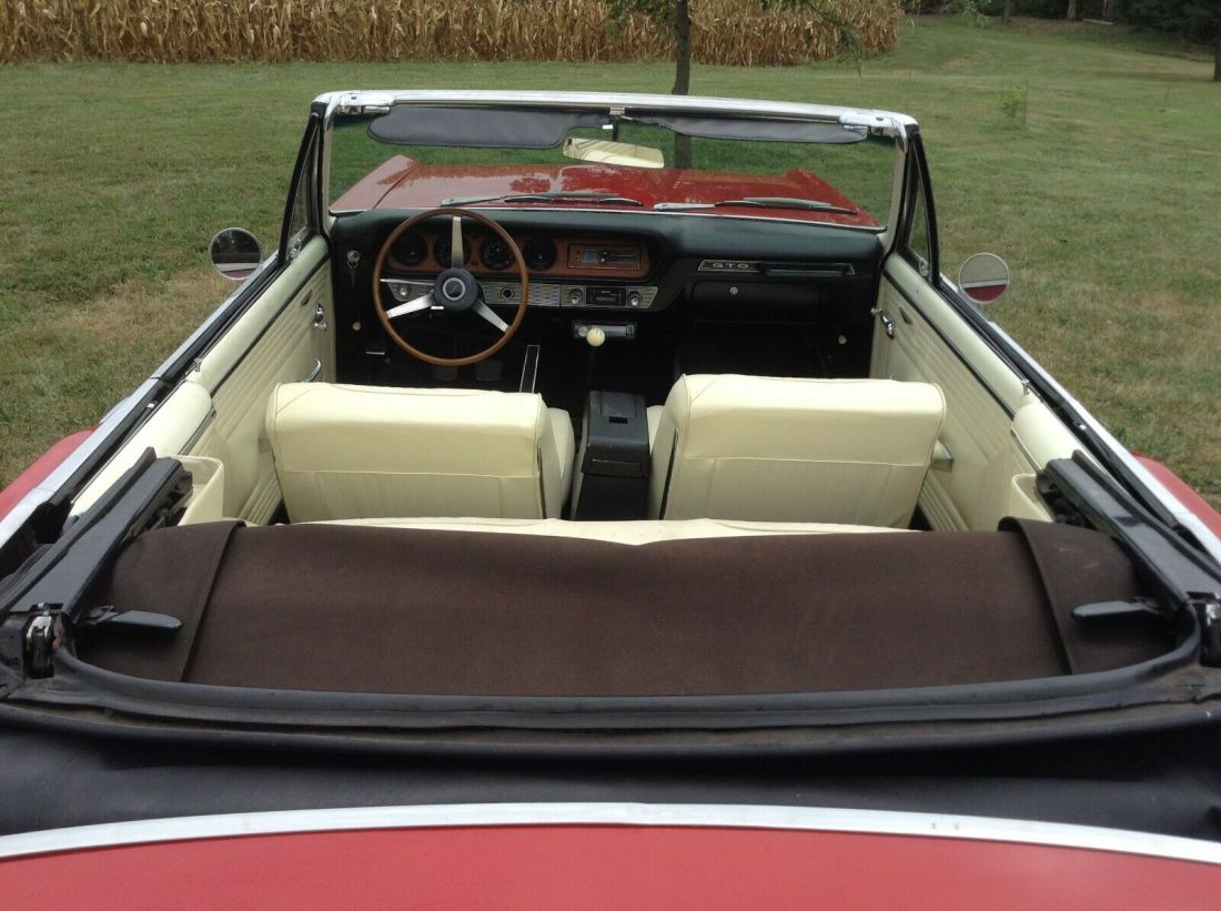 1965 Pontiac GTO Convertible - photo 2