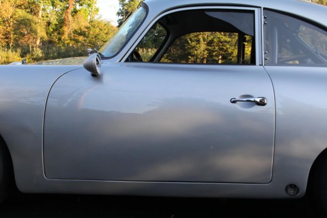 1965 Porsche 356 COUPE -- - photo 10