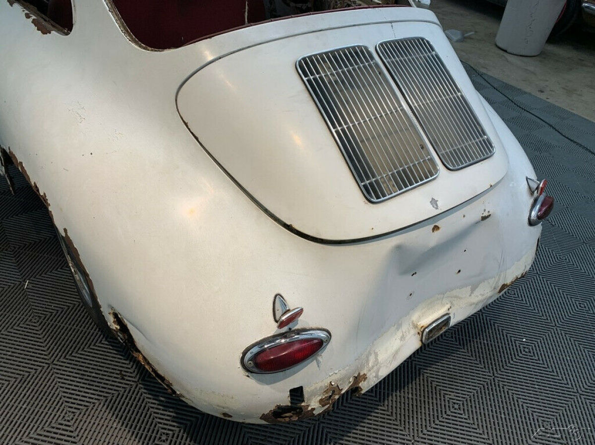 1965 Porsche 356 1965 PORSCHE 356 SC COUPE. MATCHING NUMBERS - photo 9