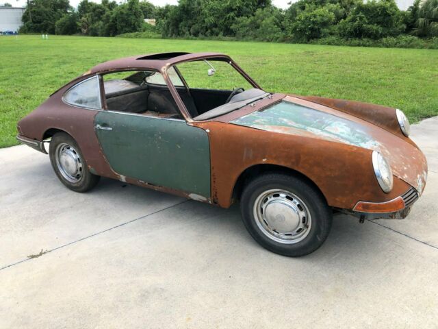 1965 Porsche 912. 3 gauge, sunroof, irish green 1965 Porsche 912